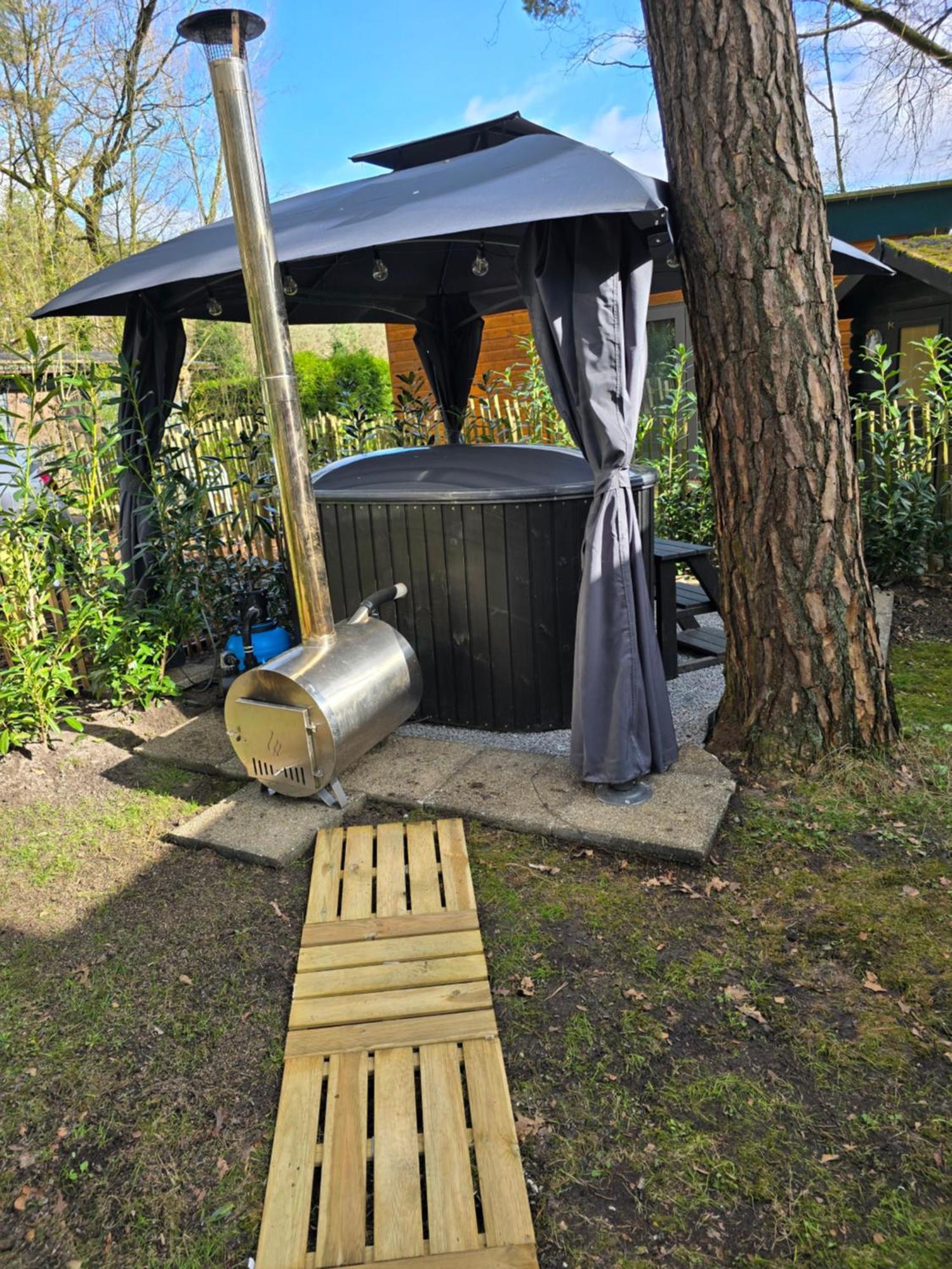 Pipowagen Met Prive Hot Tub Villa Lanaken Exterior foto